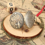 Bronze adorável princesa tema oco quartzo bolso redondo dial pingente relógios para meninas femininas com borla acessório