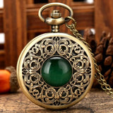 Exquisite Emerald-Green Stone Bronze Case Quartz Pocket Watch, Simples Dial Branco Cadeia Relógio, Colar Pingente para Homens e Mulheres