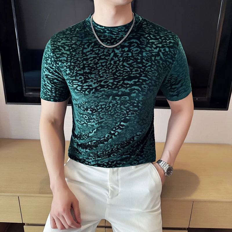 Camiseta jacquard de veludo dourado primavera verão nova meia gola alta ajuste fino casual manga curta respirável camiseta roupas masculinas