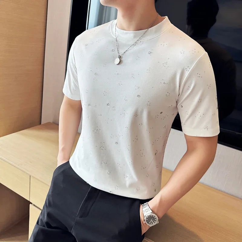 Camiseta casual com gola em O masculina, luxo coreano, elástica, manga curta, fina, design de diamantes, elegante, festa, verão
