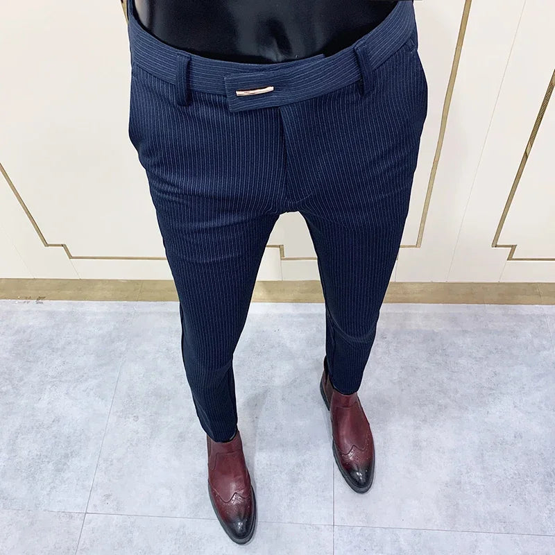 Calças Slim Fit Masculinas - Elegância e Conforto