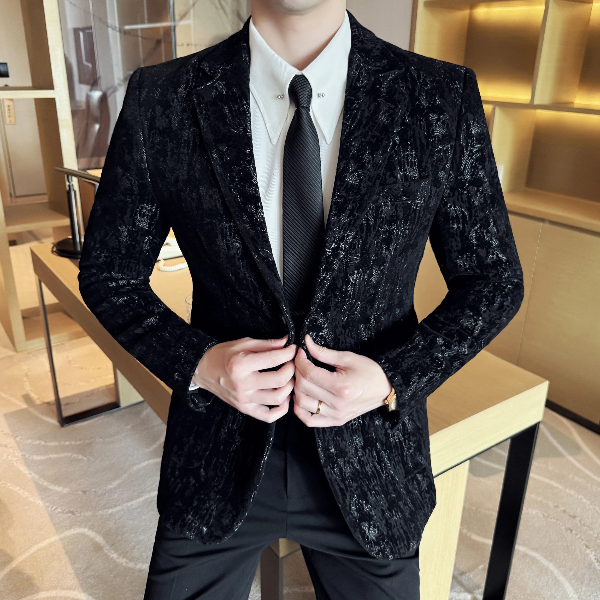 Alta qualidade de pelúcia jacquard moda terno jaqueta versão coreana fino ajuste negócios retro casual terno de casamento social blazer 5xl-m