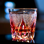 Copo de vinho de cristal rosa de luxo Edo Kiriko Copo de uísque Escultura à mão Padrão de chama Copo de água Licor Brandy Snifter Top Present