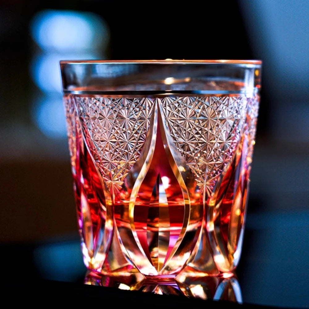 Copo de vinho de cristal rosa de luxo Edo Kiriko Copo de uísque Escultura à mão Padrão de chama Copo de água Licor Brandy Snifter Top Present