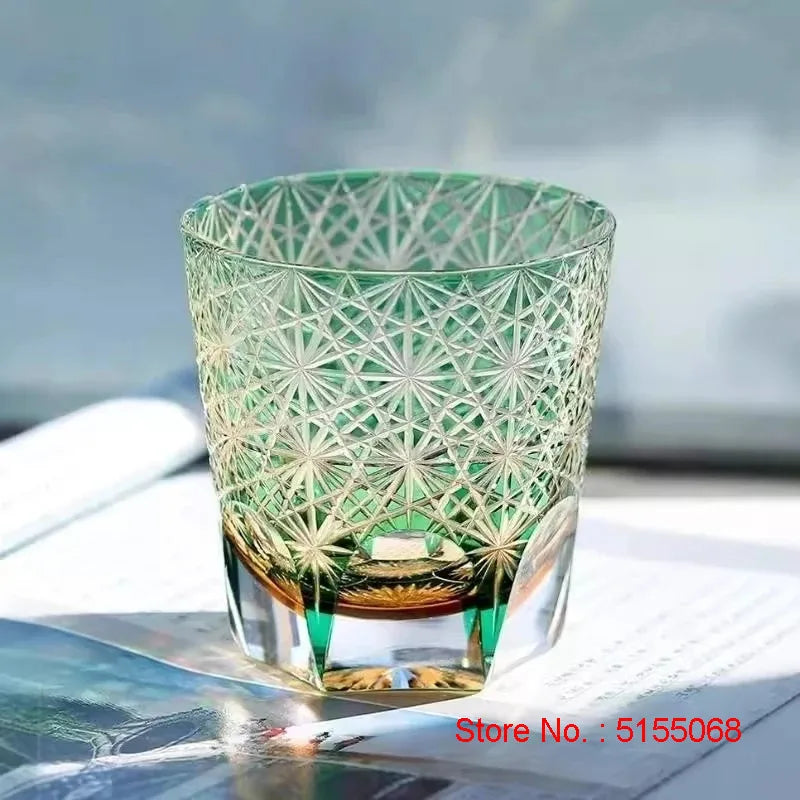 Processo de cor cristal edo kiriko copo de vinho mão escultura crisantemo padrão uísque vidro espíritos licor snifter caneca de uísque