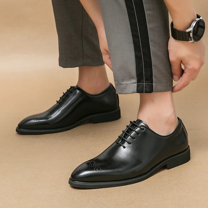 Mocassins de corte baixo apontado masculino, sapato de vestido marrom com renda, sapato de vestido simples, estilo britânico, couro high-end, casual, festa