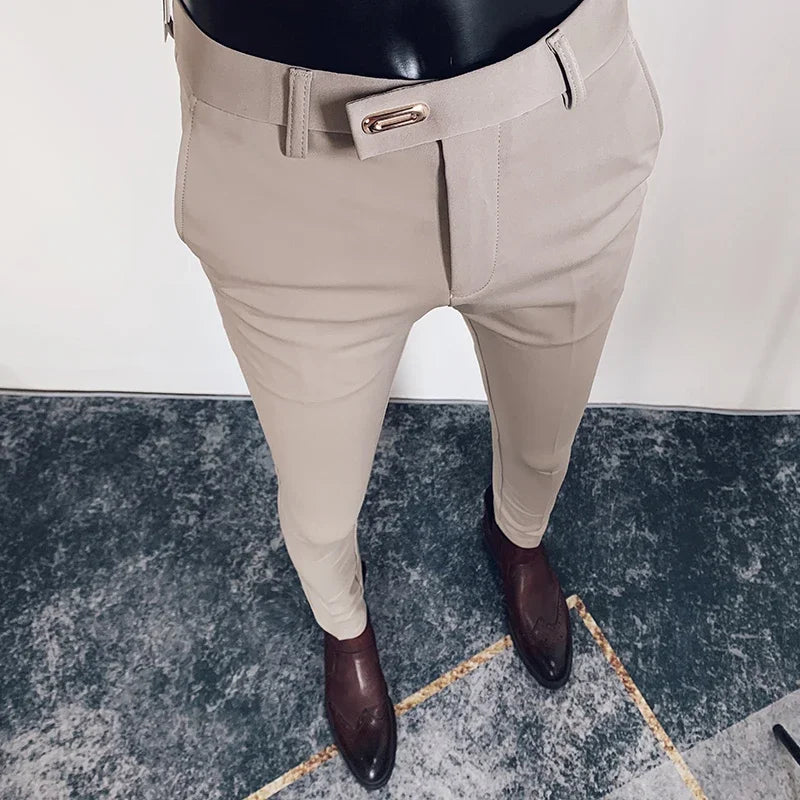 Calças Slim Fit Masculinas - Elegância e Conforto