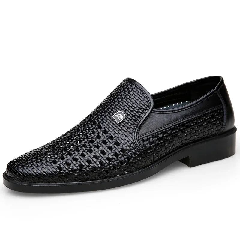 Primavera homens mocassins de couro sapatos masculinos verão oco respirável oxfords homem sapatos casuais deslizamento em sapatos de vestido formal para homem