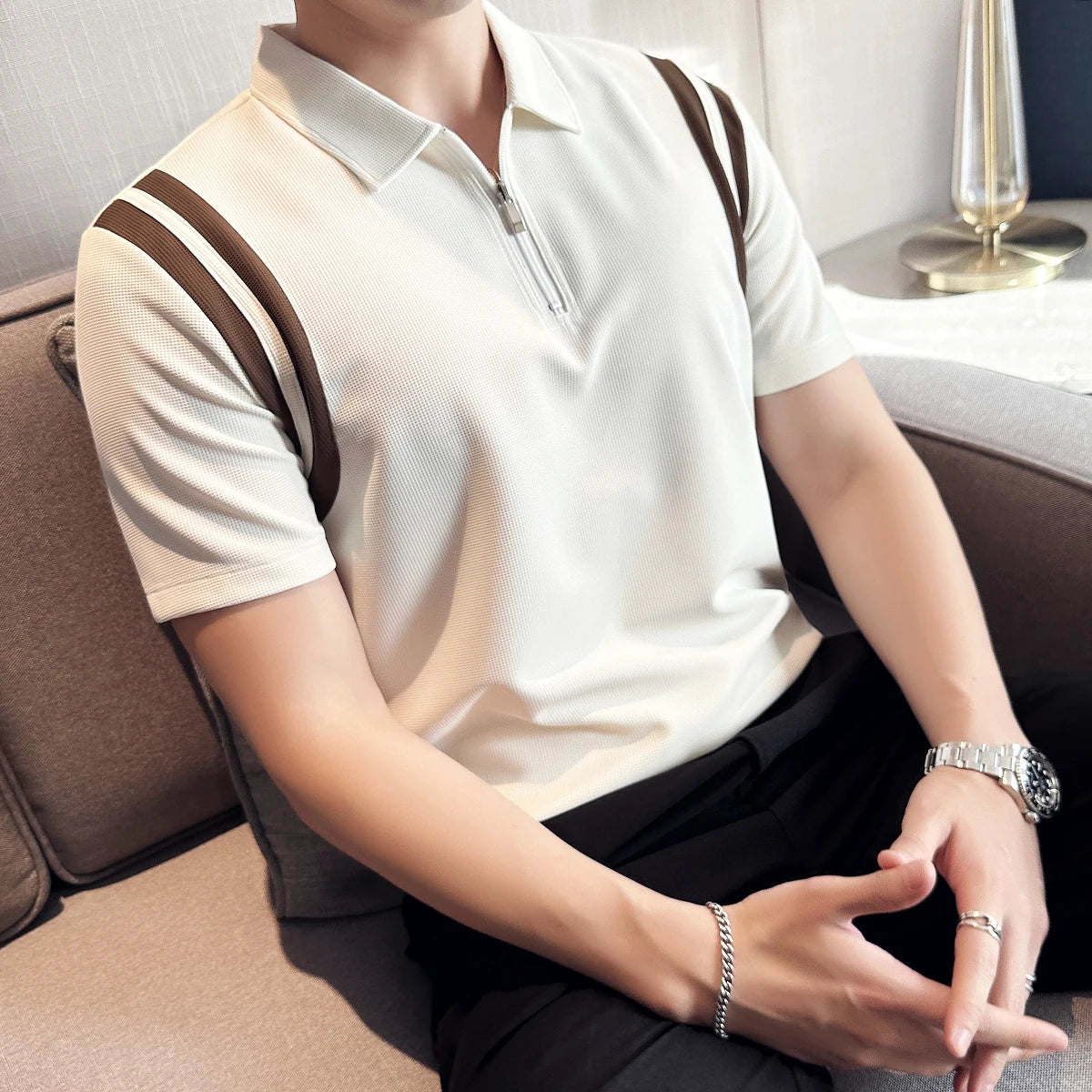 Verão masculino sólido camisa polo 2025 moda turn down collar zíper design fino ajuste casual elástico camisetas roupas masculinas 4xl-m
