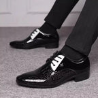 Vestido de dedo apontado plus size sapatos mais novos sapatos oxford italianos para homens clássicos derbies luxo sapatos de casamento de couro patente