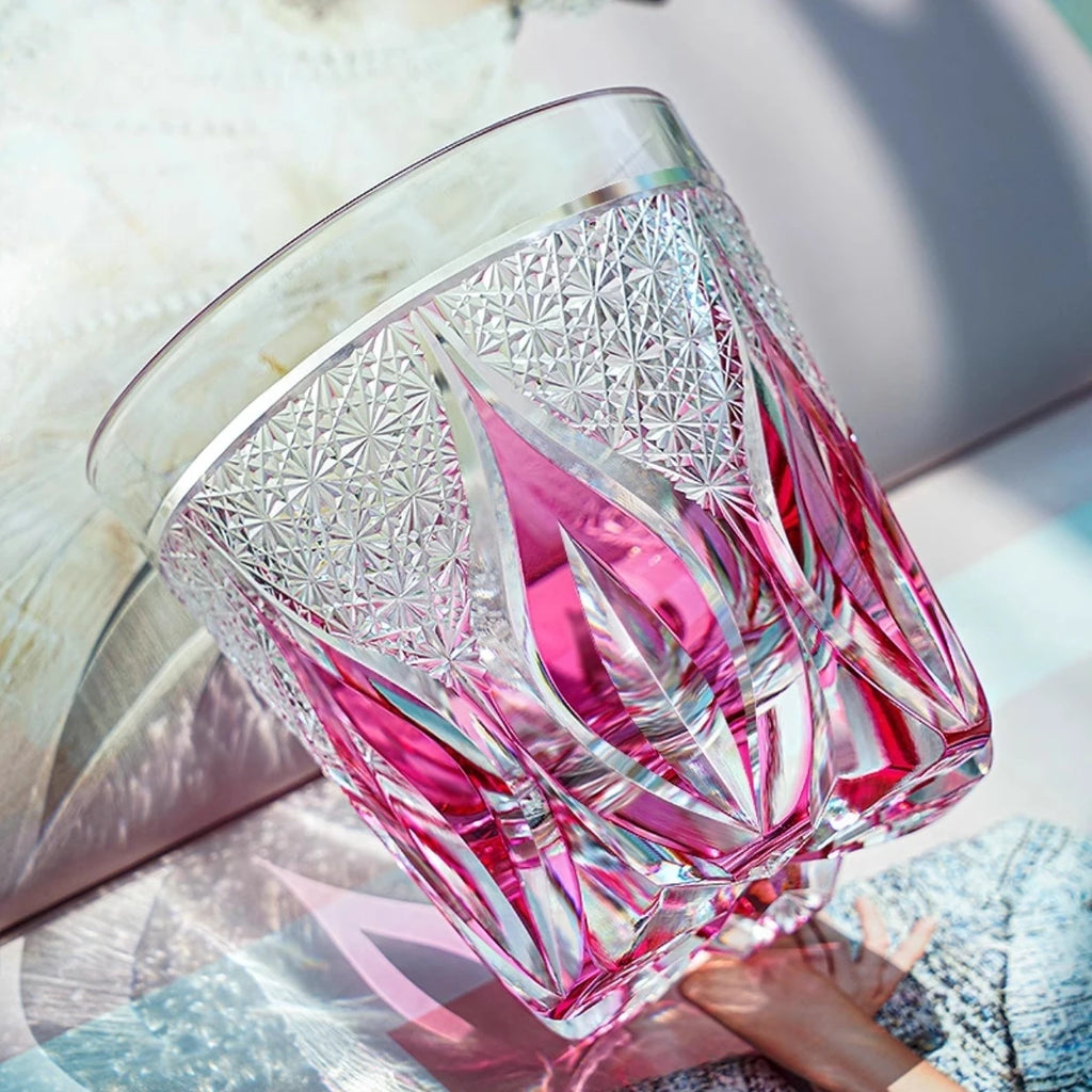 Copo de vinho de cristal rosa de luxo Edo Kiriko Copo de uísque Escultura à mão Padrão de chama Copo de água Licor Brandy Snifter Top Present