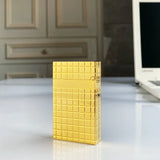 Encendedor retro de sonido brilhante, carcasa de latón a prueba de vento, butano inflável, antiderrapante lateral, encendedor d