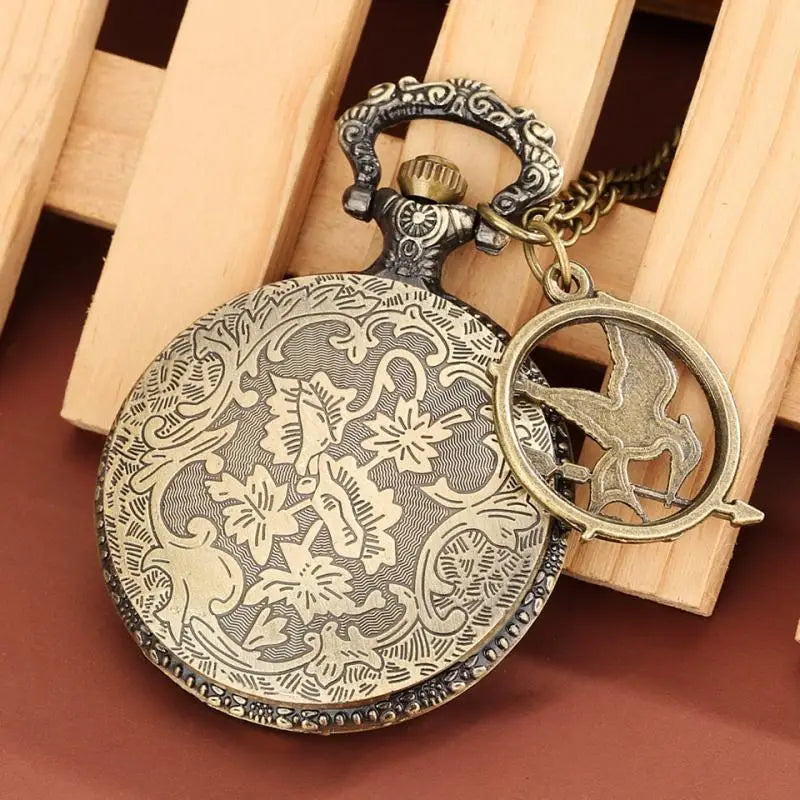 Oco grande pássaro relógio de bolso de quartzo bronze pássaros colar animal cosplay pingente corrente souverirn corrente com pássaro acessório
