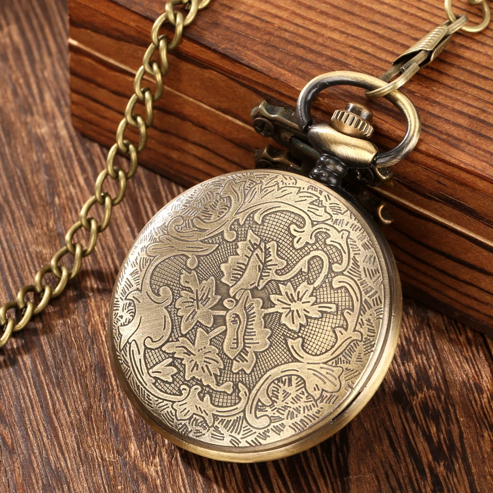 Bronze Vintage Ancient Dragon Design Quartz Pocket Watch Steampunk Analógico FOB Pocket Chain Presente Homens Mulheres Colar Pingente Relógio