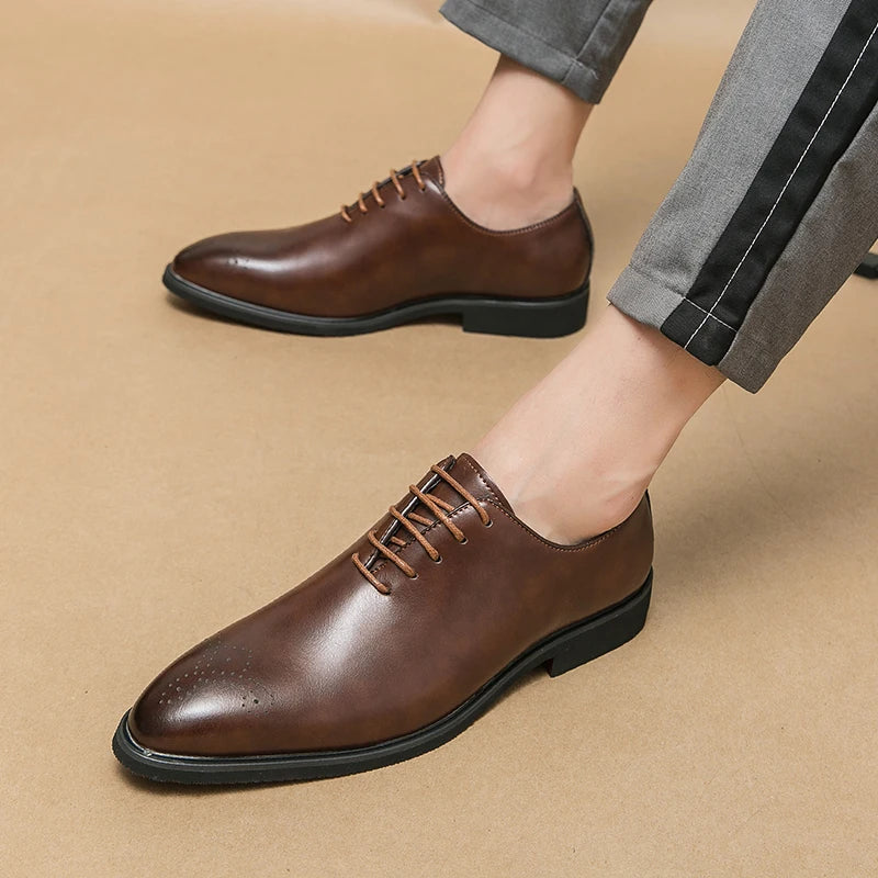 Mocassins de corte baixo apontado masculino, sapato de vestido marrom com renda, sapato de vestido simples, estilo britânico, couro high-end, casual, festa