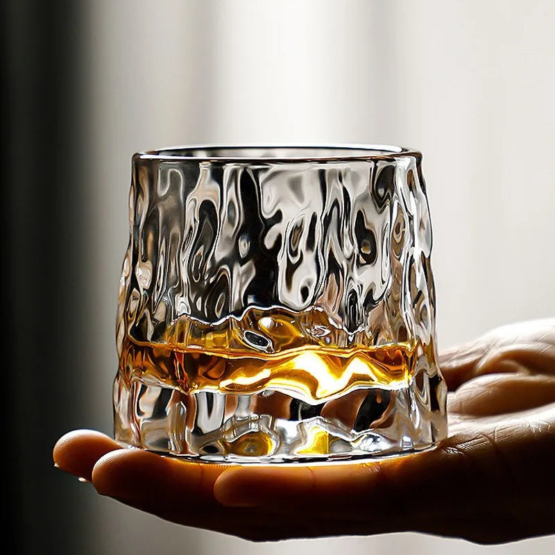 Engrossado girando vidro de cristal vinho ins vento nordic uísque vidro personalidade criativa vinho estrangeiro copo tumbler