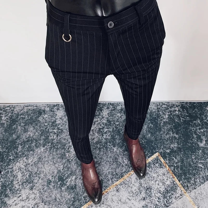 Calças Slim Fit Masculinas - Elegância e Conforto
