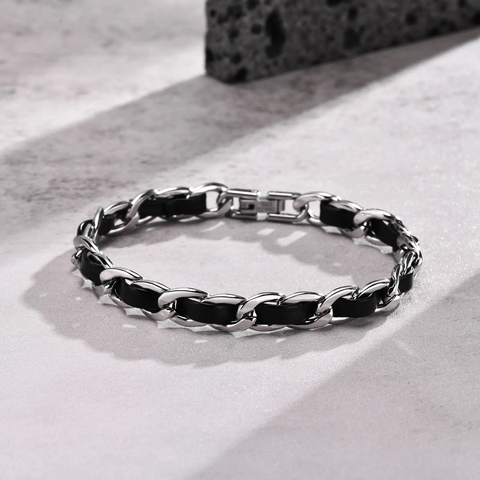 Vnox masculino pulseiras de corrente preta para mulheres, elegante 7.5mm aço inoxidável cubana link corrente pulseira presente jóias