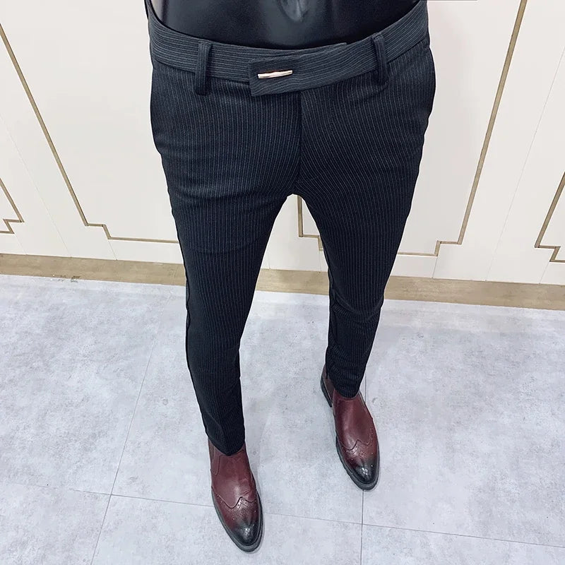 Calças Slim Fit Masculinas - Elegância e Conforto
