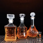 Criatividade design multi estilos barware garrafa de vidro de vinho 250-1000ml decantadores de uísque de vidro sem chumbo para licor bourbon scotch