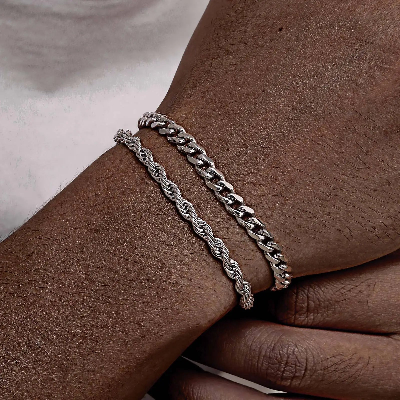2 peças pulseiras de corrente masculina, corrente de corda torcida de aço inoxidável cor preta dourada prateada, presente de pulseira de corrente cubana da moda