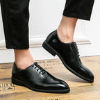 Novo Sola Vermelha Brogue Sapatos Homens Negros Negócios Sapatos Formais Lace-up Dedo Do Pé Redondo Primavera/Outono