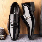 Sapatos de couro masculinos sapatos de negócios de couro brilhante oxford sapatos laca dedo do pé apontado mocassins masculinos deslizamento em designer sapato de vestido