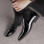Sapatos de couro masculinos sapatos de negócios de couro brilhante oxford sapatos laca dedo do pé apontado mocassins masculinos deslizamento em designer sapato de vestido