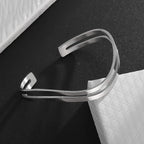Pulseira de punho simples brilhante de dupla camada de aço inoxidável adequada para homens e mulheres pulseira de punho de duas cores joias de casal