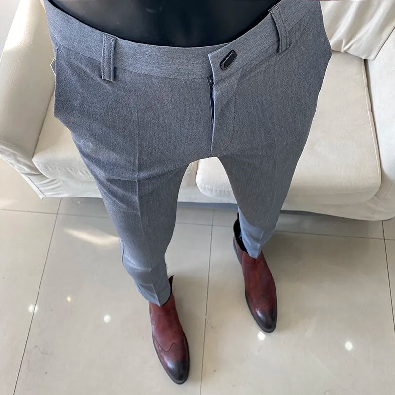 Calças Slim Fit Masculinas - Elegância e Conforto