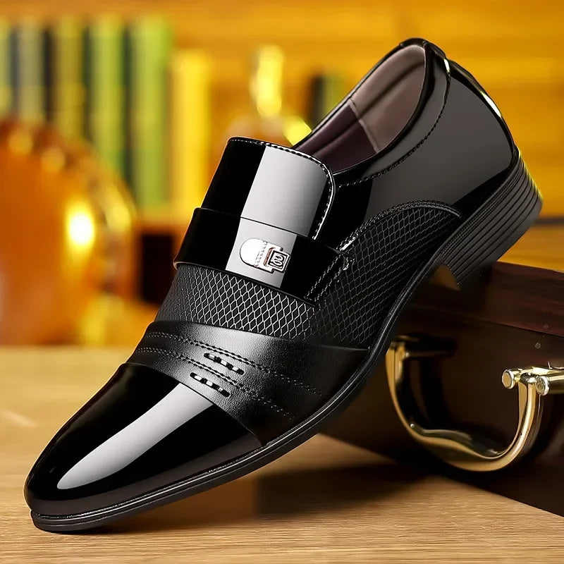 Clássico vestido de negócios sapatos masculinos formal deslizamento em sapatos masculinos oxfords calçados elegantes sapatos de couro para homens mocassins vinho vermelho