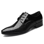 Vestido de dedo apontado plus size sapatos mais novos sapatos oxford italianos para homens clássicos derbies luxo sapatos de casamento de couro patente