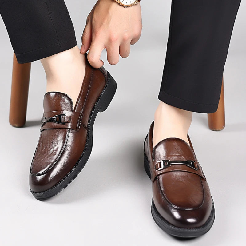 Moda masculina deslizamento-em mocassins de negócios sapatos de couro de alta qualidade cavalheiro sapatos ao ar livre sapatos de escritório lazer maduro-jovem