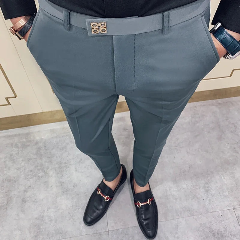 Calças Slim Fit Masculinas - Elegância e Conforto